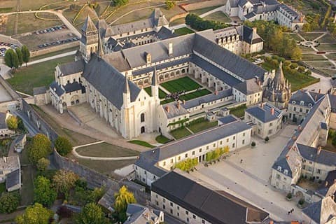 Couvreur Fontevraud-l'Abbaye