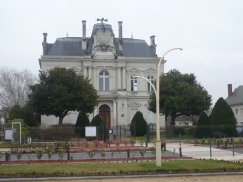 Couvreur La Ménitré