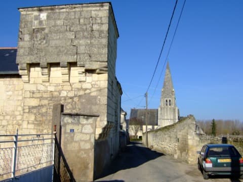 Couvreur Souzay-Champigny